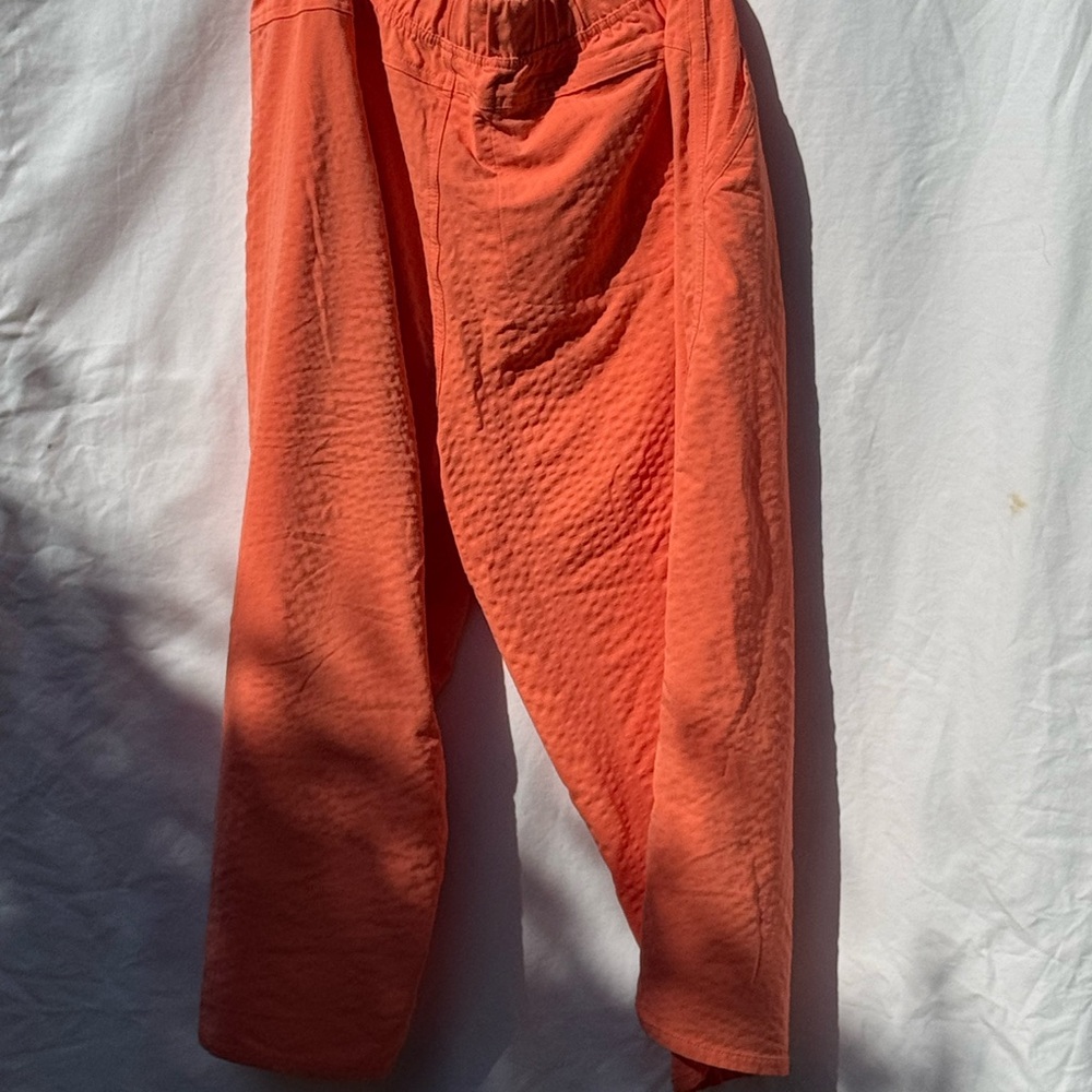 Title Nine Slaycation Wide Leg Cropped Pants in women’s size XL. - Picture 2 of 3